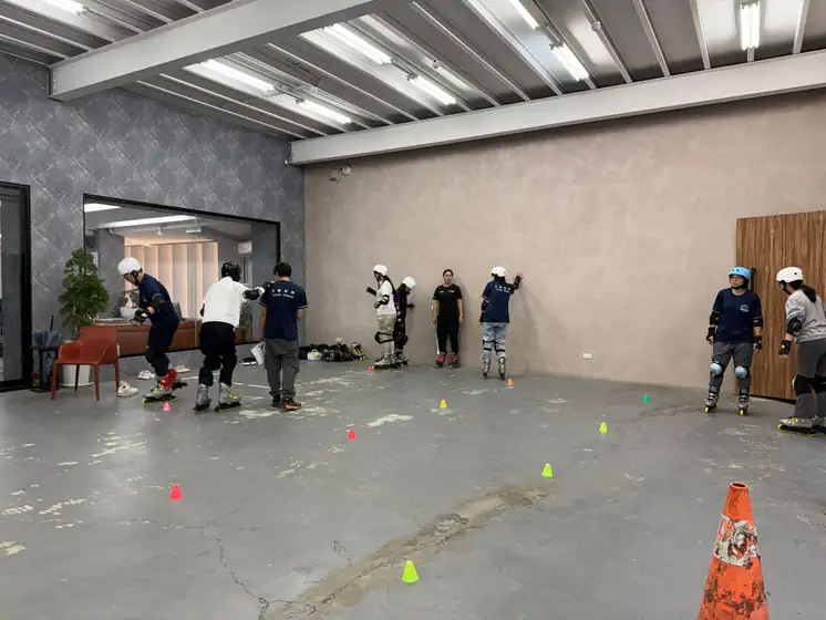 大漢家具企業員工直排輪課程照片 10